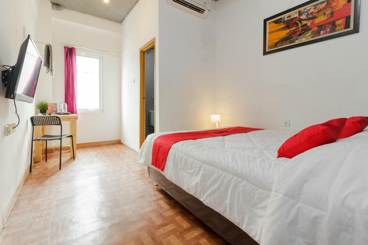 Wisma tamu Reddoorz Syariah At Taman Bendungan Asahan 2*